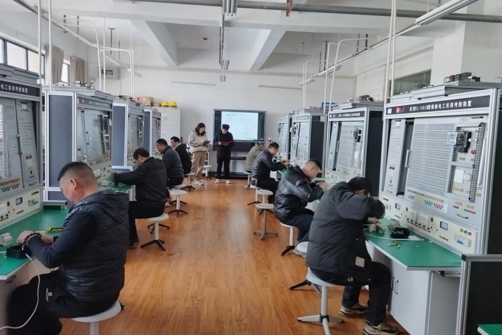 电工实训室-社会化培训照片