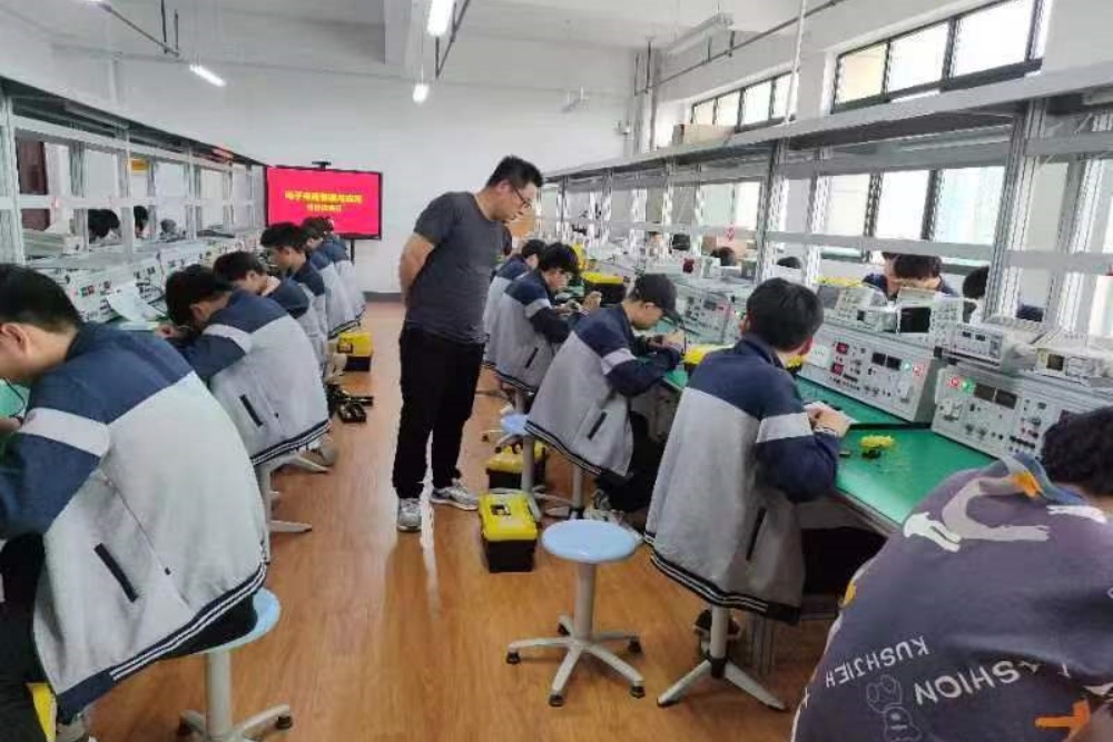 电子技能实验